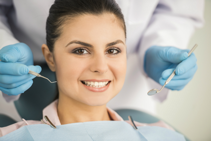 Ways Dental Implants in Charleston, SC Replace Missing Teeth so they Feel and Look Natural