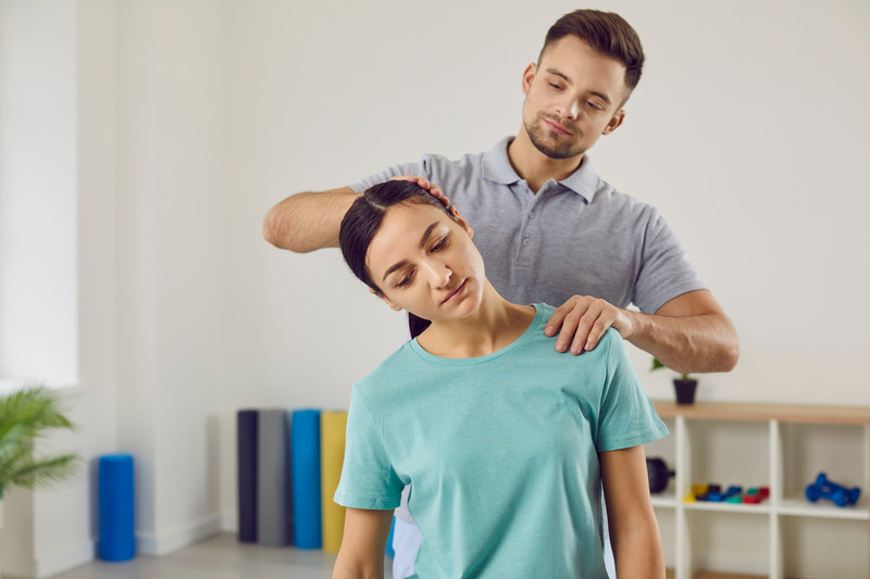 Achieve Comfort Again: Choosing a Chiropractor For Neck Pain in Austin, TX Families Seek